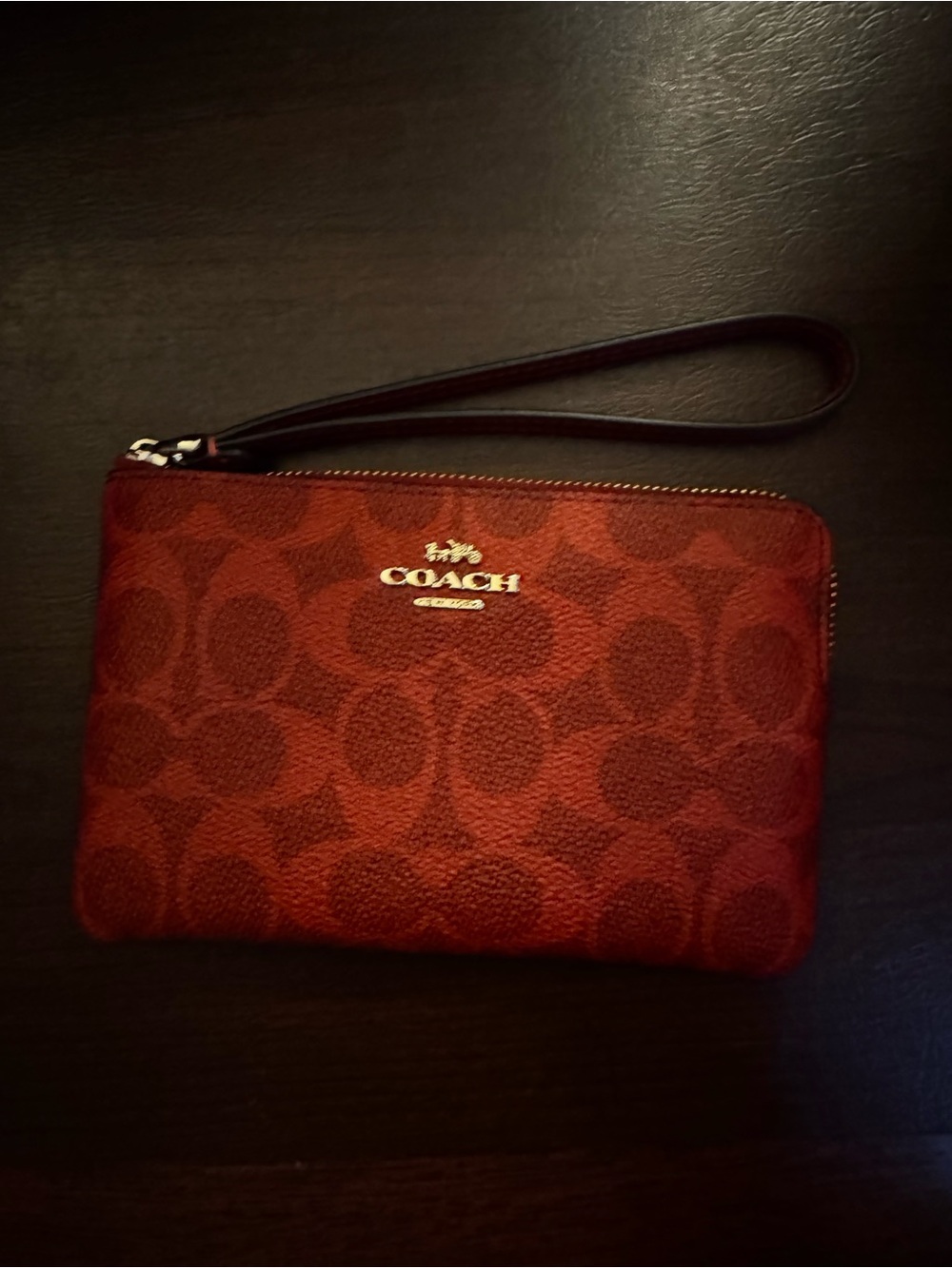 BNWT  Coach Red Signature Zip Wristlet wit
